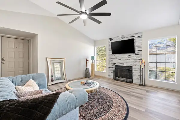 14911 Wunderlich Drive #1706, Houston, TX 77069