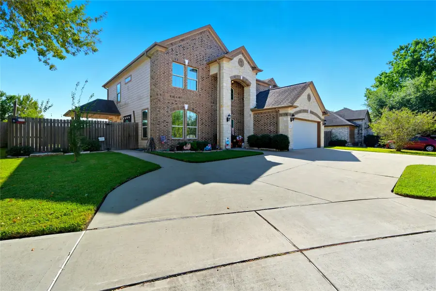 1205 Bayou Glen Drive, La Porte, TX 77571 - Image #2