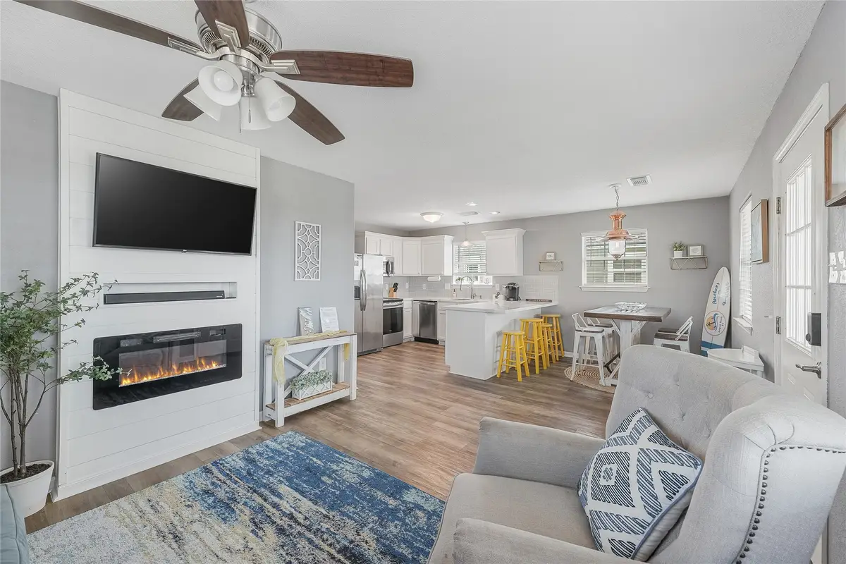 424 Angel Wing Street, Surfside Beach, TX 77541 - Image #1