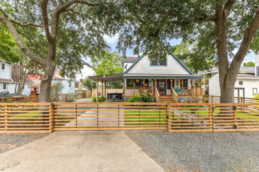 210 Queen Road, Clear Lake Shores, TX 77565 - #3