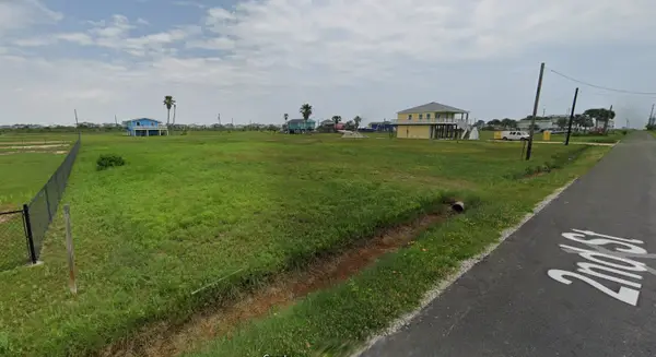 4003 2nd Street, Galveston, TX 77554