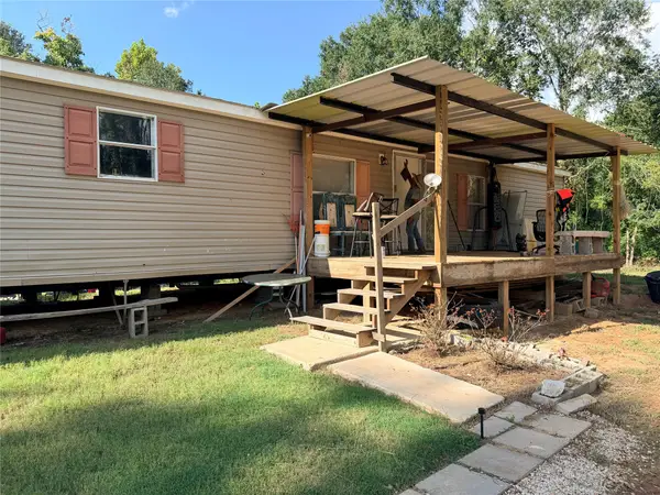 11527 Mill Creek Drive N, Plantersville, TX 77363