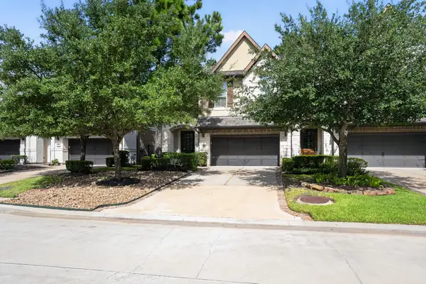27 Daffodil Meadow Place, Tomball, TX 77375