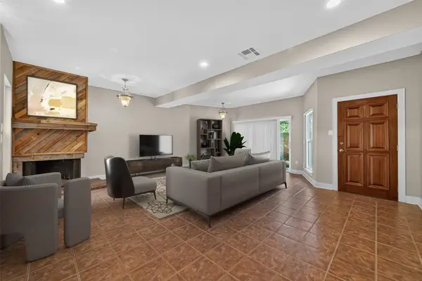 12625 Memorial Drive #17, Houston, TX 77024