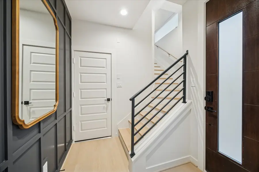 811 Thornton Road #D, Houston, TX 77018 - #3