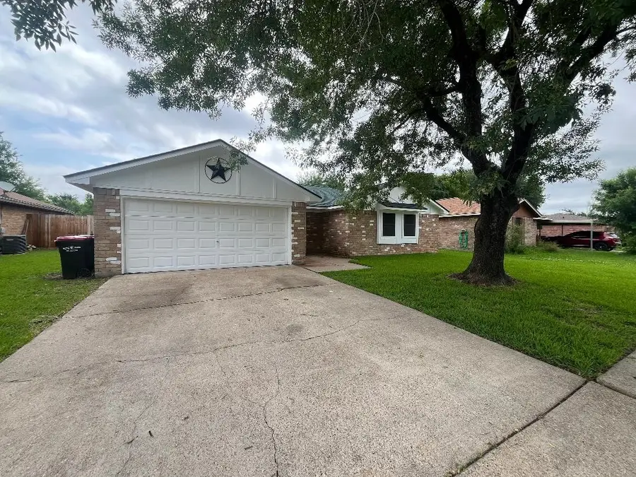 5111 Maple Drive, Baytown, TX 77521 - #2