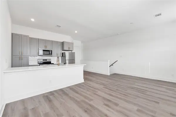 419 Alvia Run Lane #AB, Houston, TX 77018