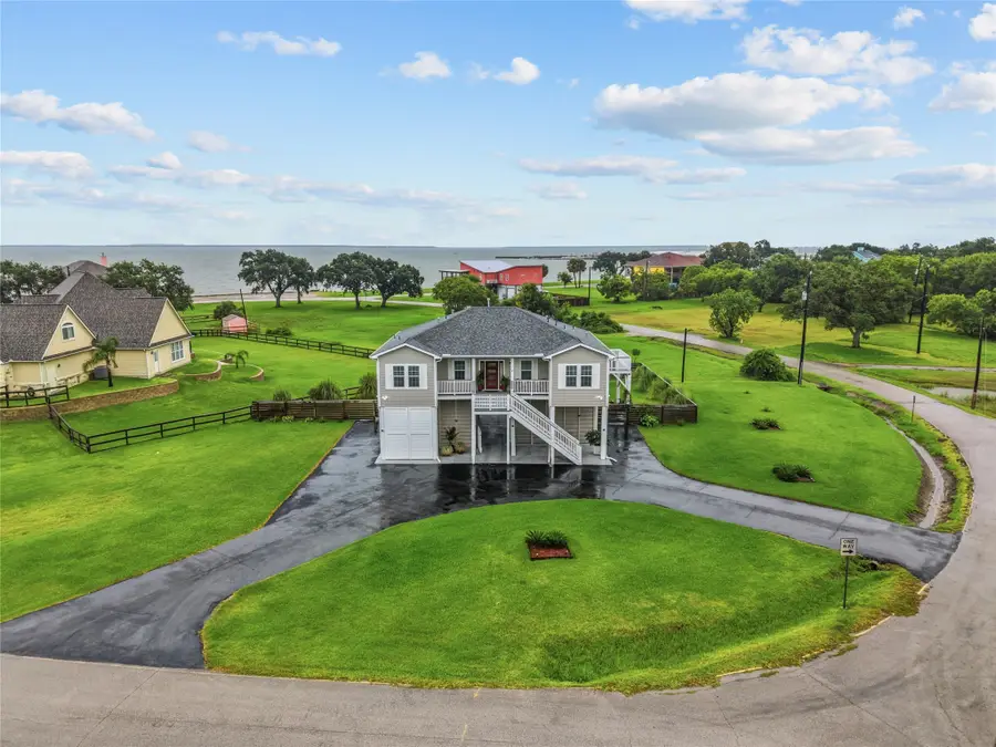 4 Shore Acres Circle, Shoreacres, TX 77571 - #2