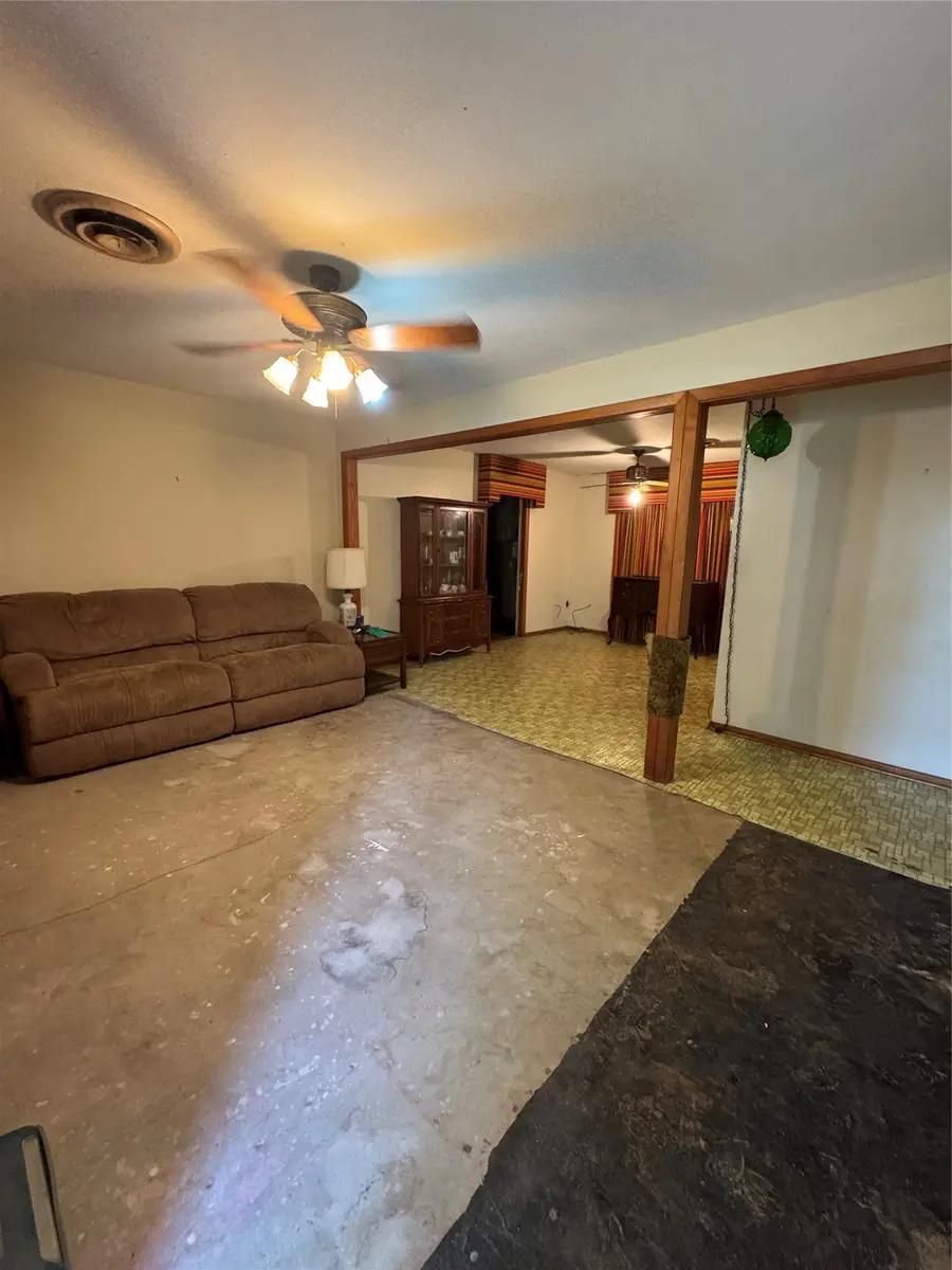 416 Mertie, Palacios, TX 77465-4441 - #2