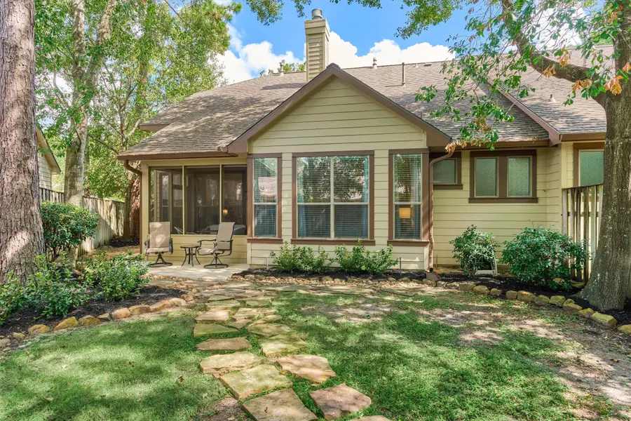 23 Douvaine Court, The Woodlands, TX 77382 - #2