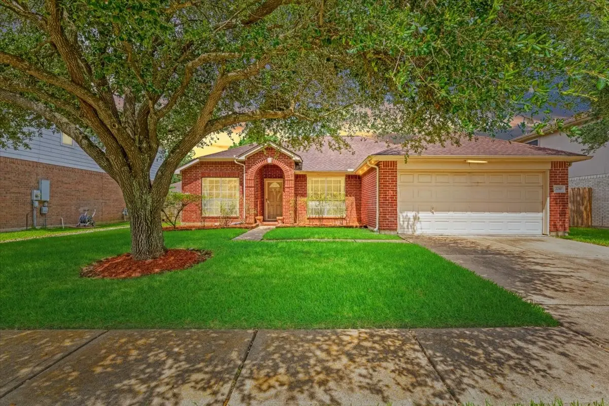 2210 Elm Forest Drive, Pearland, TX 77584 - Image #1