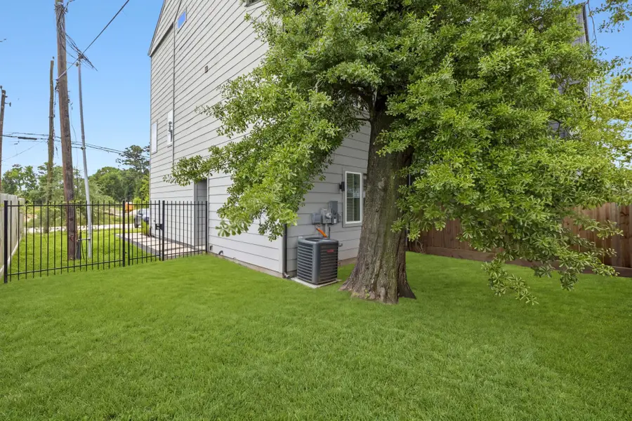 1404 Mansfield Street, Houston, TX 77091 - #2