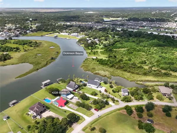 4228 Scenic Drive, Dickinson, TX 77539