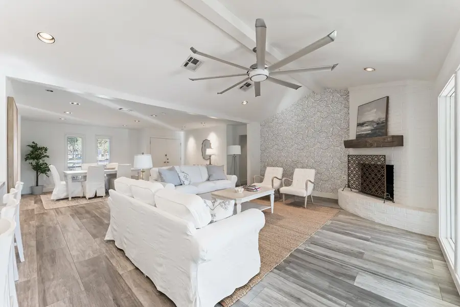 10703 Deerwood Road, Houston, TX 77042 - Image #2