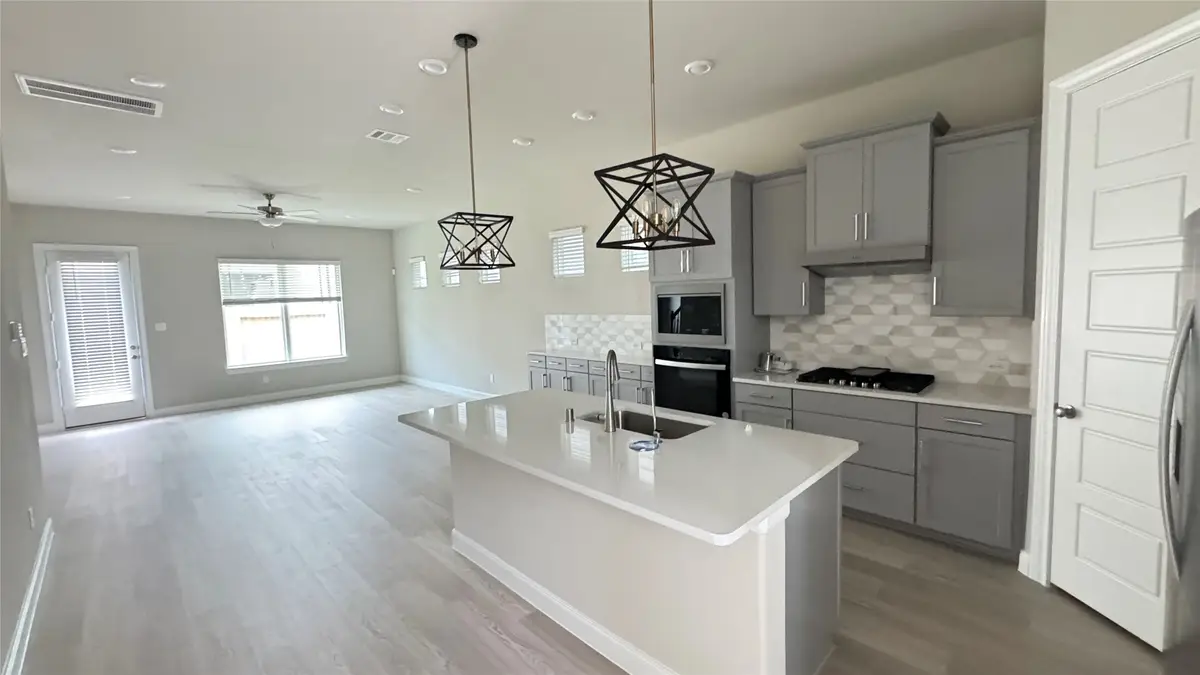 3005 Manor Heights Lane, Houston, TX 77063 - Image #1