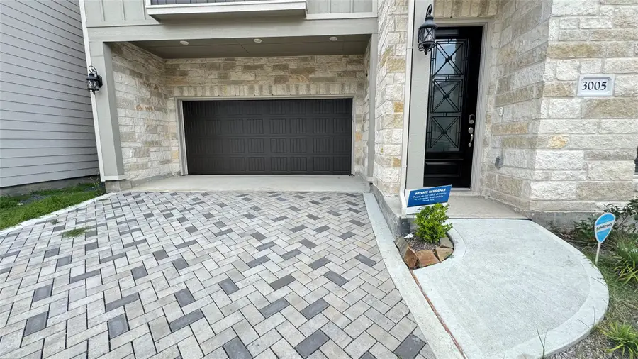 3005 Manor Heights Lane, Houston, TX 77063 - Image #3