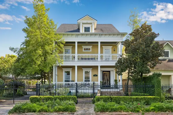216 E 26th Street, Houston, TX 77008