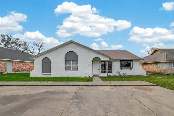 8108/8106 Beech Cove Lane, Houston, TX 77072