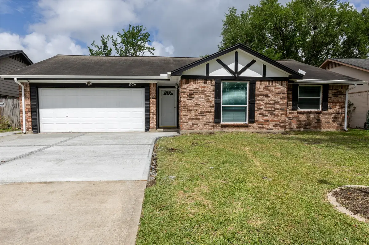4326 Townes Forest Road, Friendswood, TX 77546 - #1