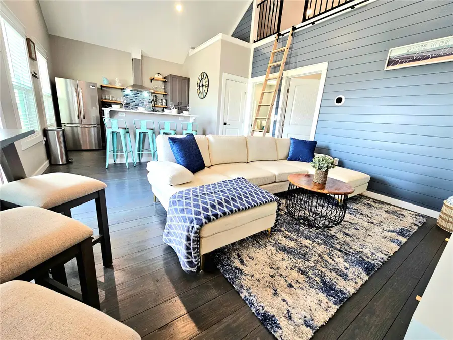 1075 Shady Lane, Gilchrist, TX 77617 - Image #2