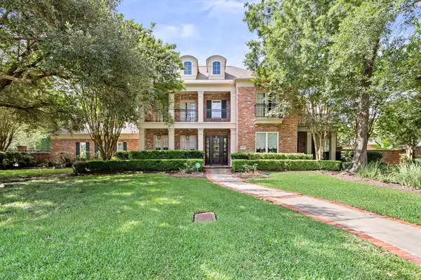 5035 Oakmont Drive, Beaumont, TX 77706