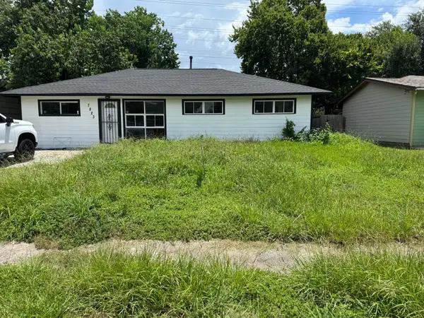 7823 Belgard Street, Houston, TX 77033