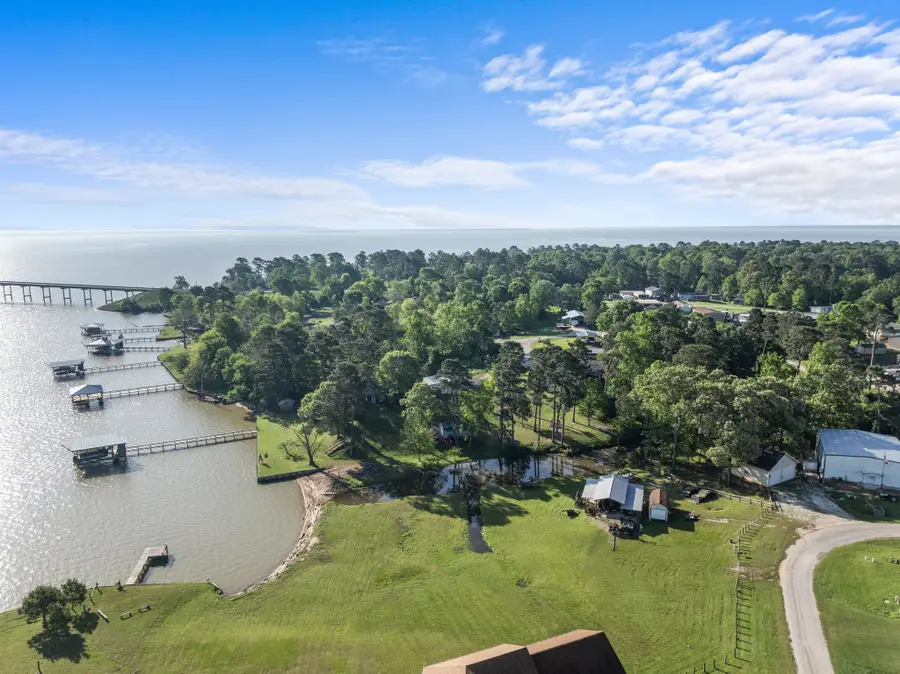 500 Lagoon Drive, Pointblank, TX 77364 - Image #3