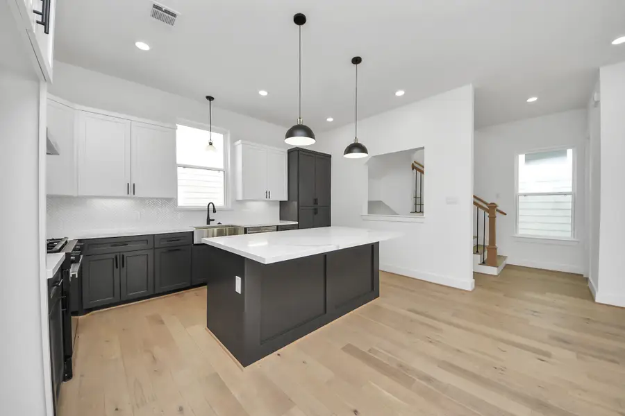 721 Marcella Street #F, Houston, TX 77091 - #3