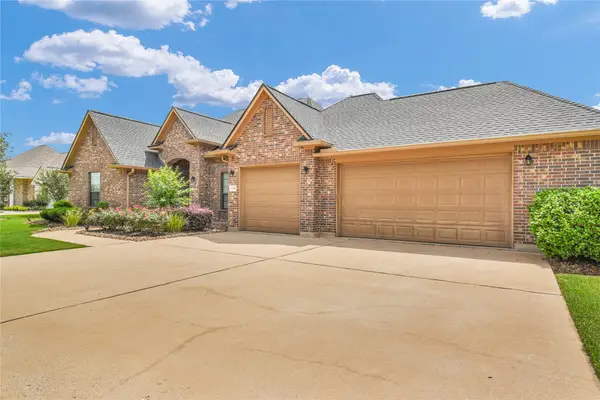 1100 Southern Oaks Drive Drive, Angleton, TX 77515