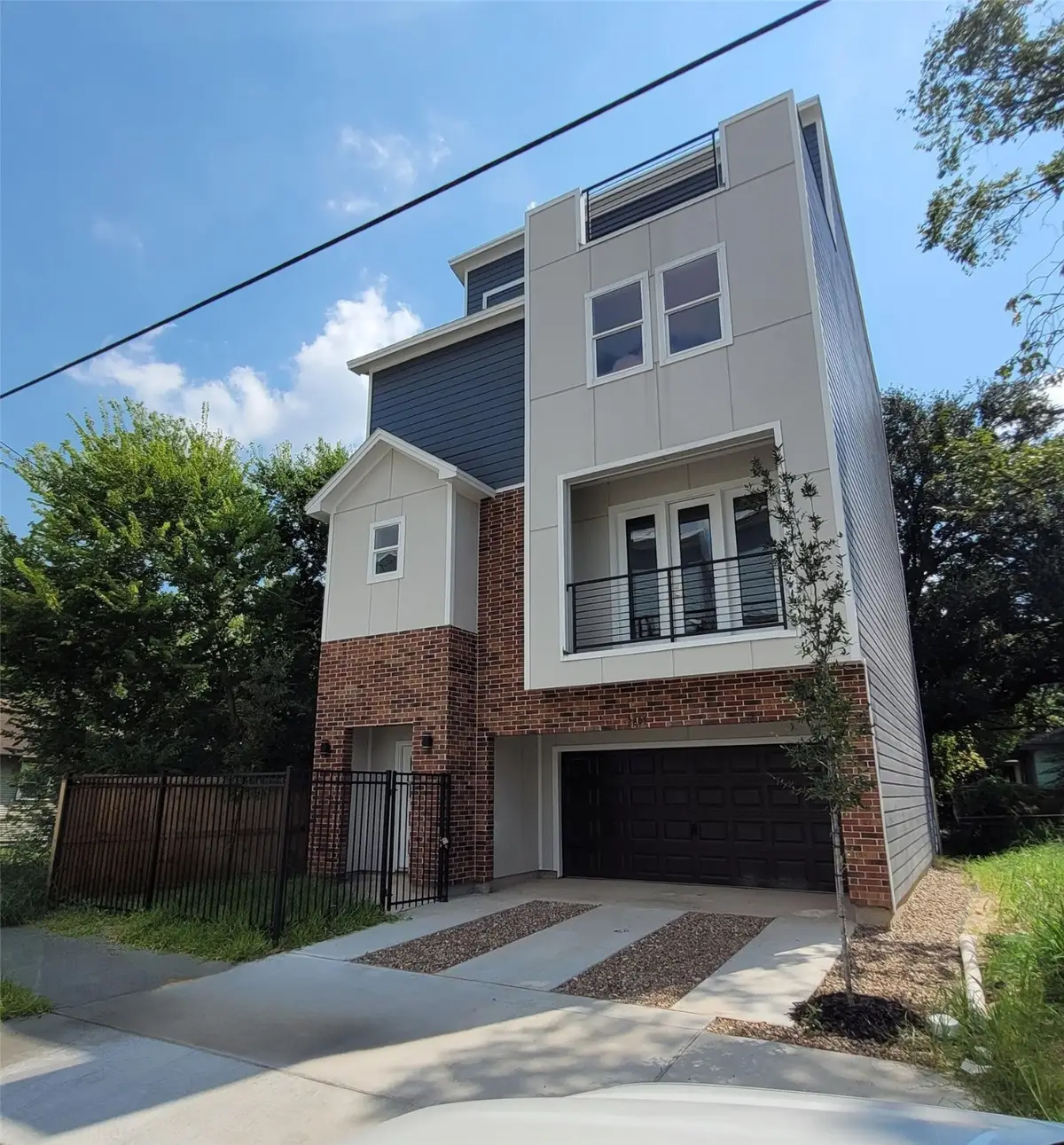 2805 Tierwester Street, Houston, TX 77004 - Image #1