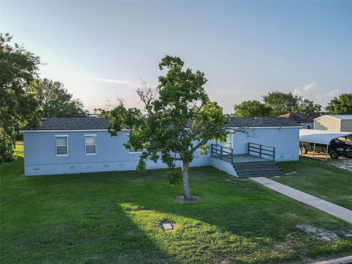 958 Wightman Street, Matagorda, TX 77457 - Image #1