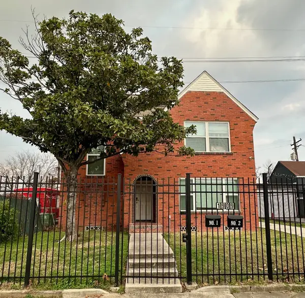 1909 Blodgett Street, Houston, TX 77004