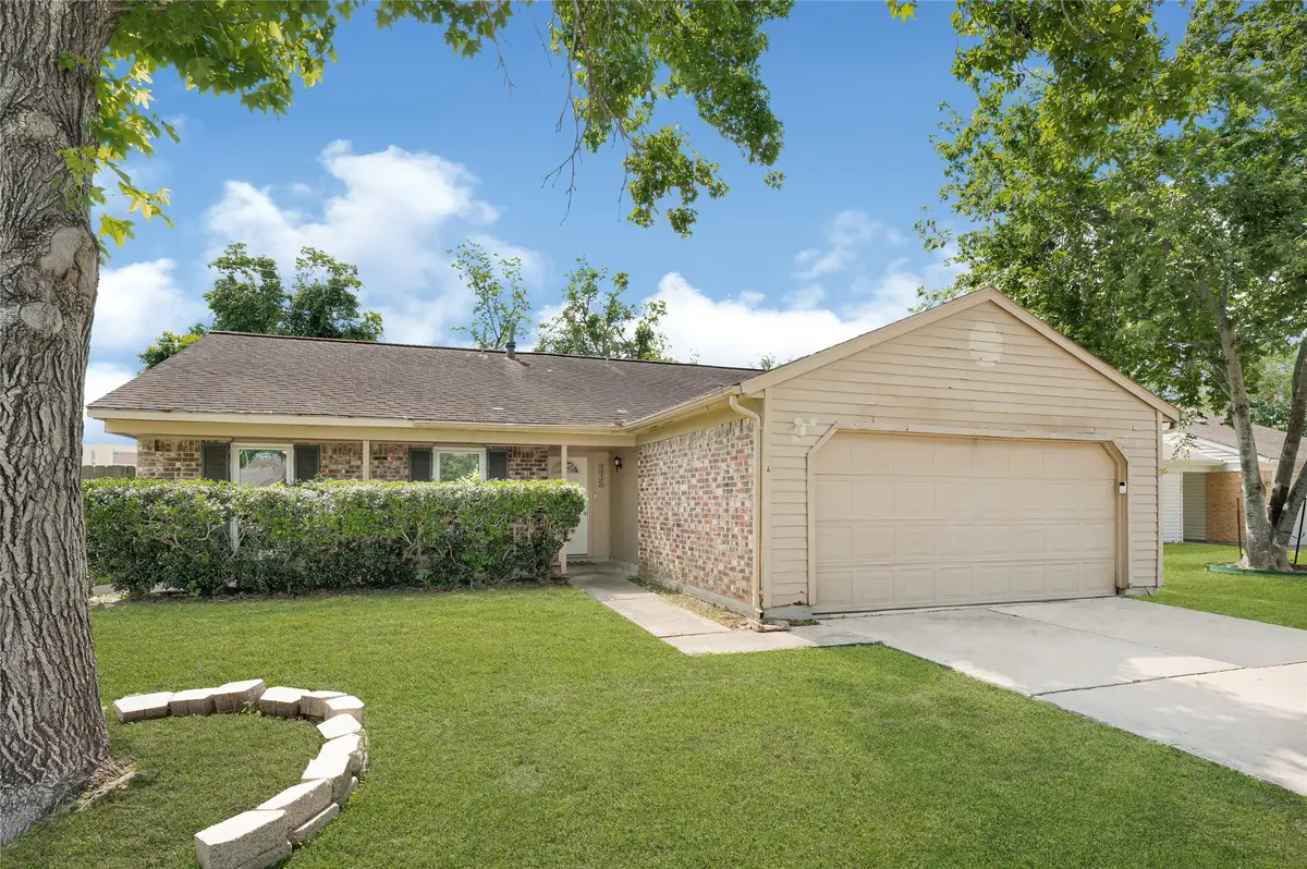 346 Wedgerock Drive, Houston, TX 77598 - #1