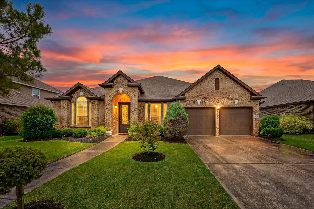 2316 Churchill Cove Lane, Pearland, TX 77089 - #1