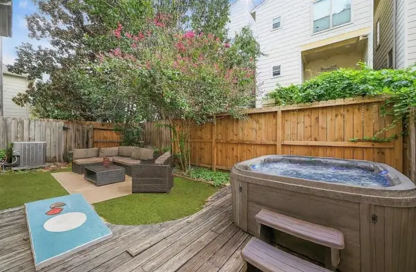 918 Lester Street, Houston, TX 77007