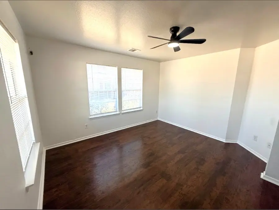 1639 Nichole Woods Drive, Houston, TX 77047 - Image #2