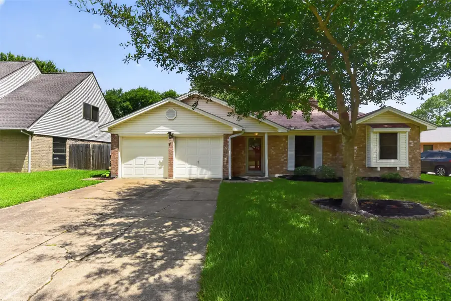16019 Mill Point Drive, Houston, TX 77059 - #2
