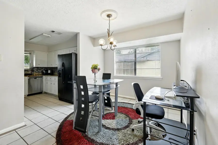 9810 Bayou Woods Drive, Baytown, TX 77521 - #3