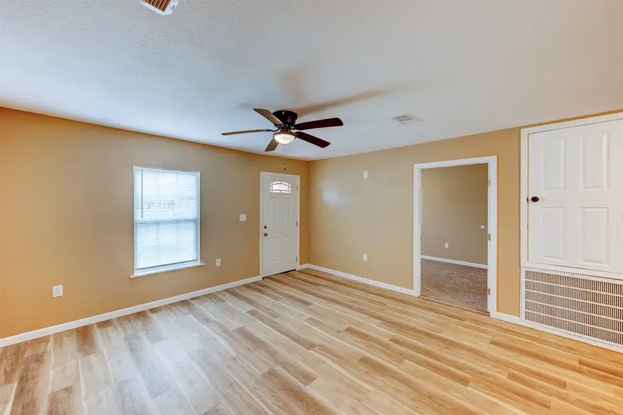 100 18th Avenue N, Texas City, TX 77590 - #3