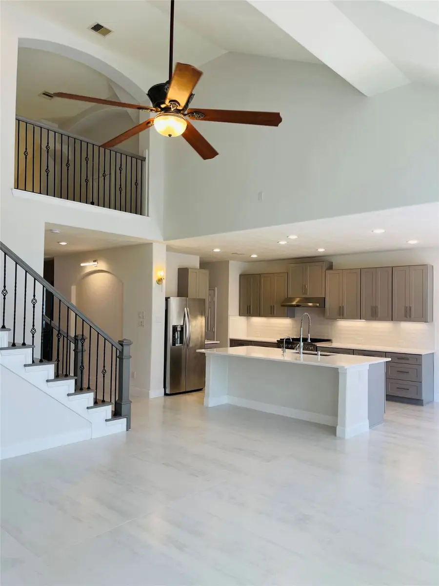 727 Overdell Drive, Sugar Land, TX 77479 - Image #2