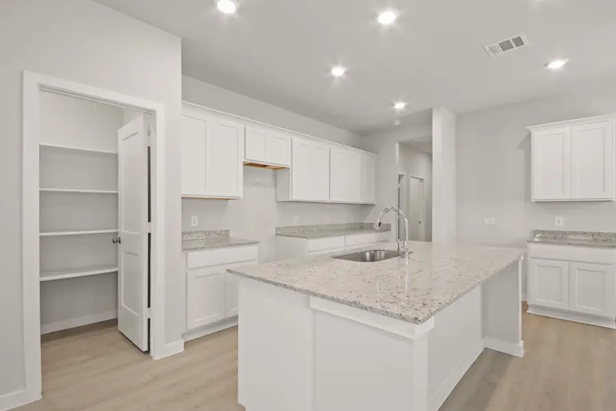 10723 Red Flagstone Drive, Conroe, TX 77306 - Image #3