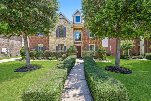 1226 Martinez Court, Friendswood, TX 77546