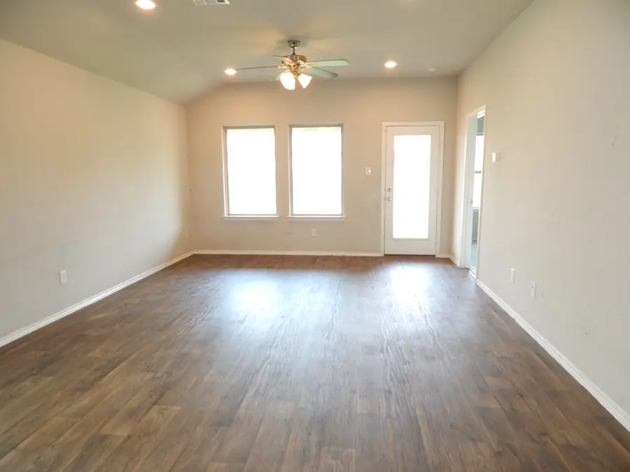 16785 Lonely Pines Drive, Conroe, TX 77302 - Image #2