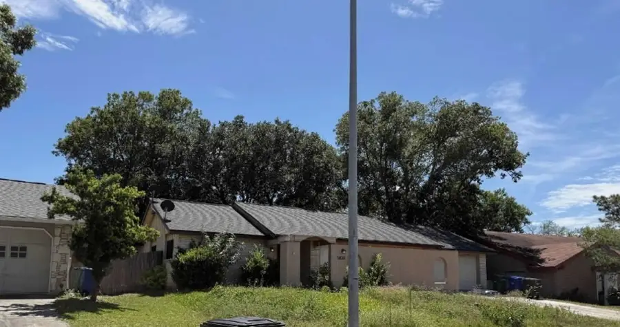 5838 Freemans Farm Street, San Antonio, TX 78233 - Image #2