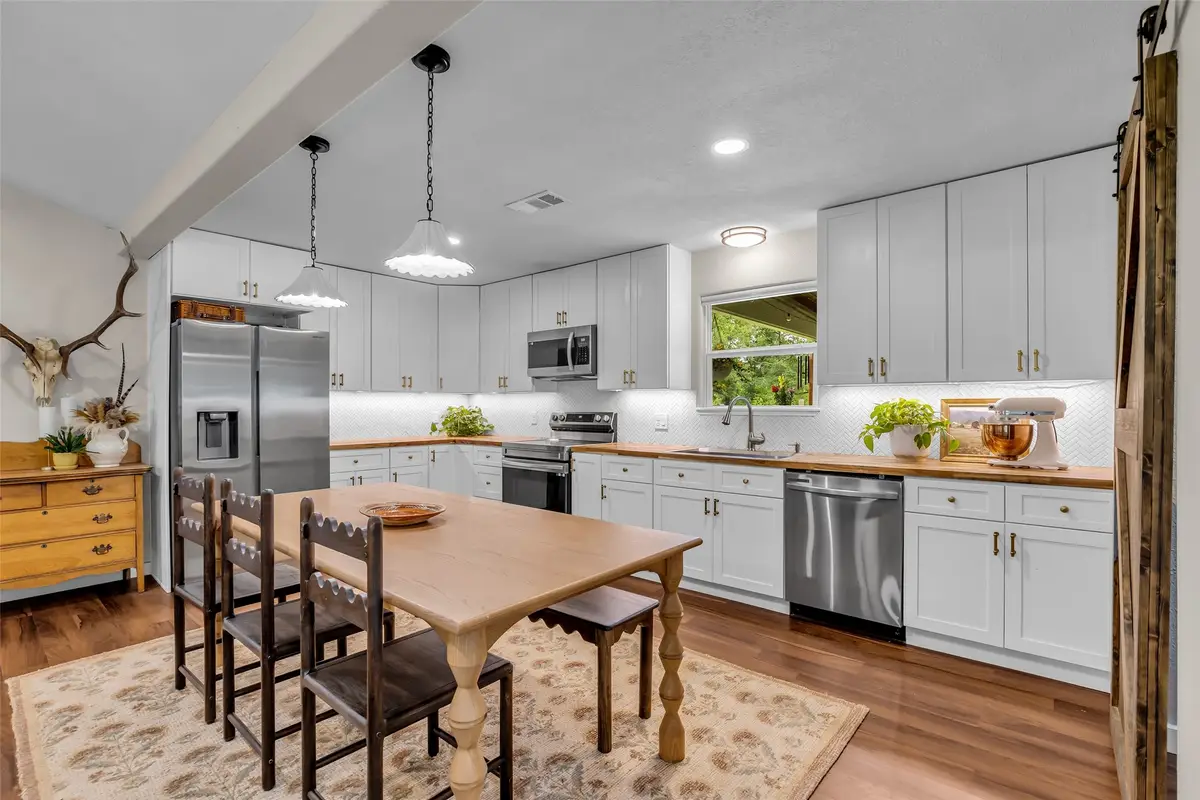 261 S Oakridge Drive, Cleveland, TX 77328 - #1