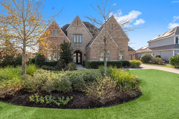 2203 Flameleaf Court, Conroe, TX 77384