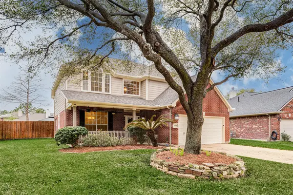 8915 Path Green Drive, Houston, TX 77095