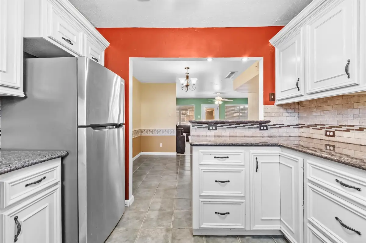 1025 Willow Oaks Circle, Pasadena, TX 77506 - #1