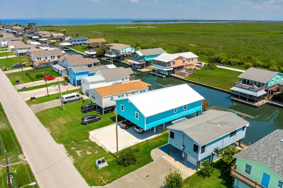 1188 Boyt Rd N, Crystal Beach, TX 77650 - Image #3