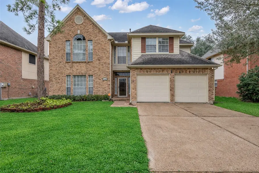 1205 Chesterwood Drive, Pearland, TX 77581 - Image #2